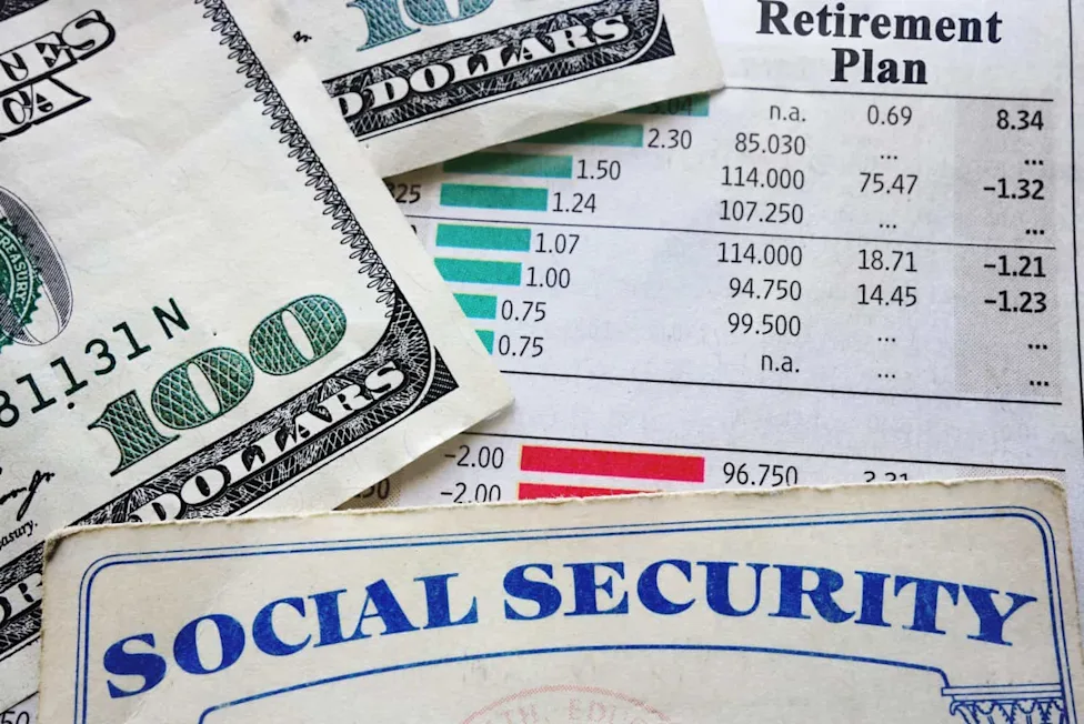 Social Security cuts, SSA benefit timeline, retirement planning USA, Social Security 2034, benefit reduction news, finance news